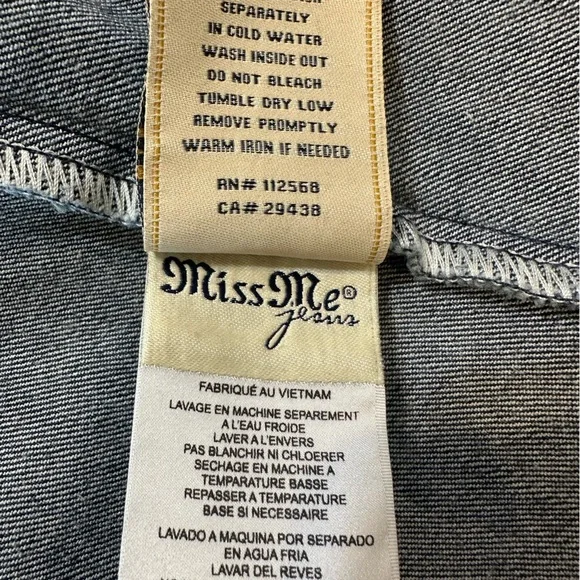 NWT-MISS ME DENIM JACKET. SIZE 6 . LABEL SAYS LARGE - Picture 10 of 12